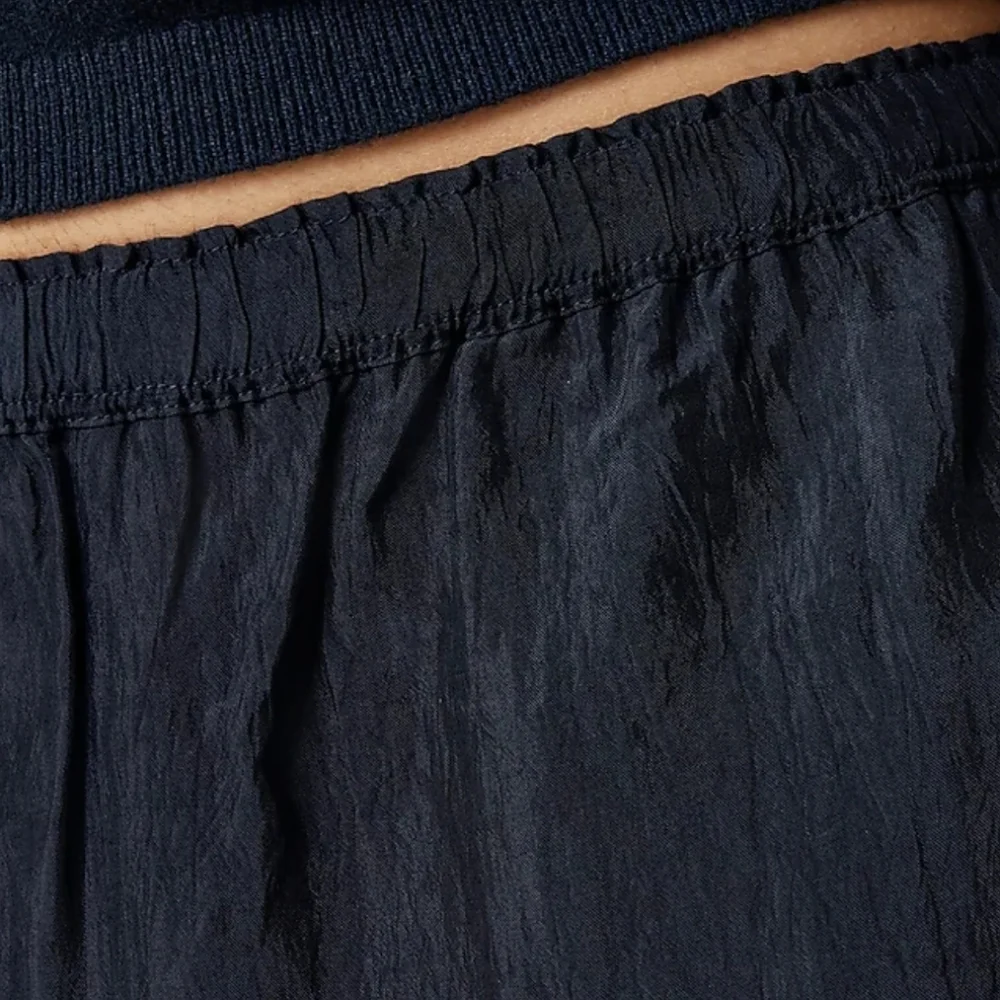 NWT J. Crew Stratus pant in textured satin, Navy, XXS - Picture 2 of 7